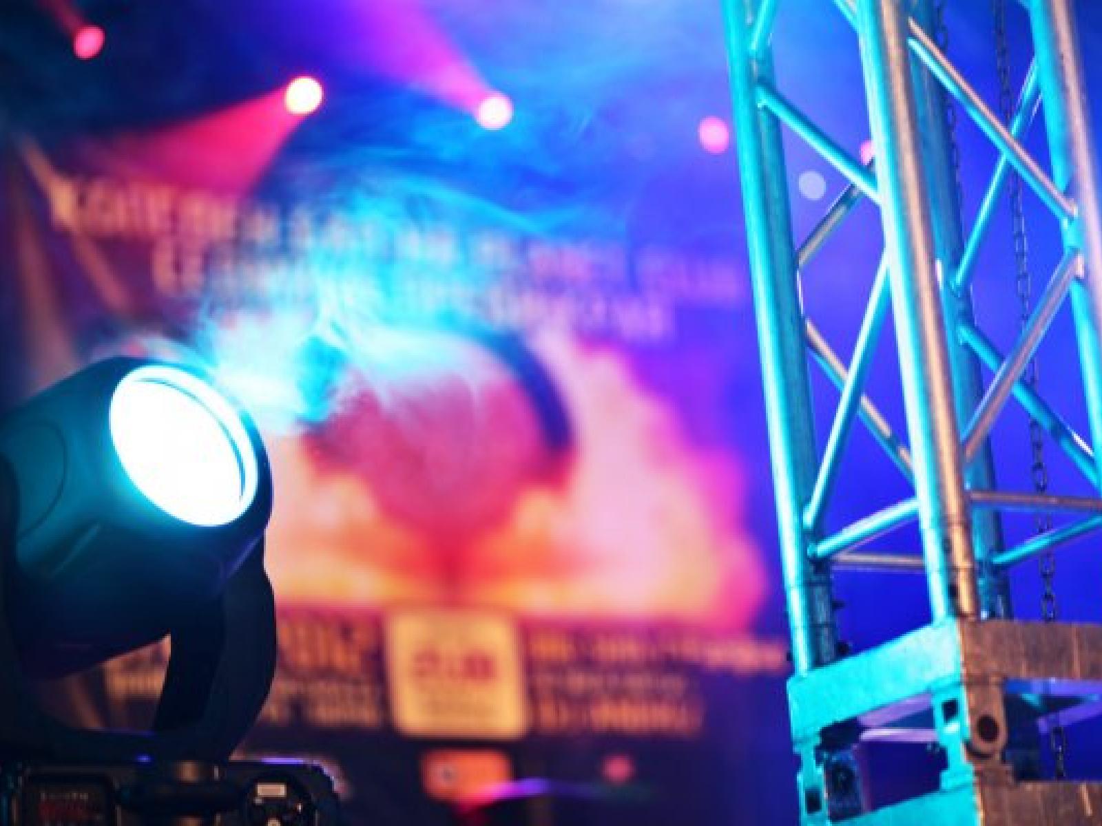 Afbeelding bij Licht, geluid en decor